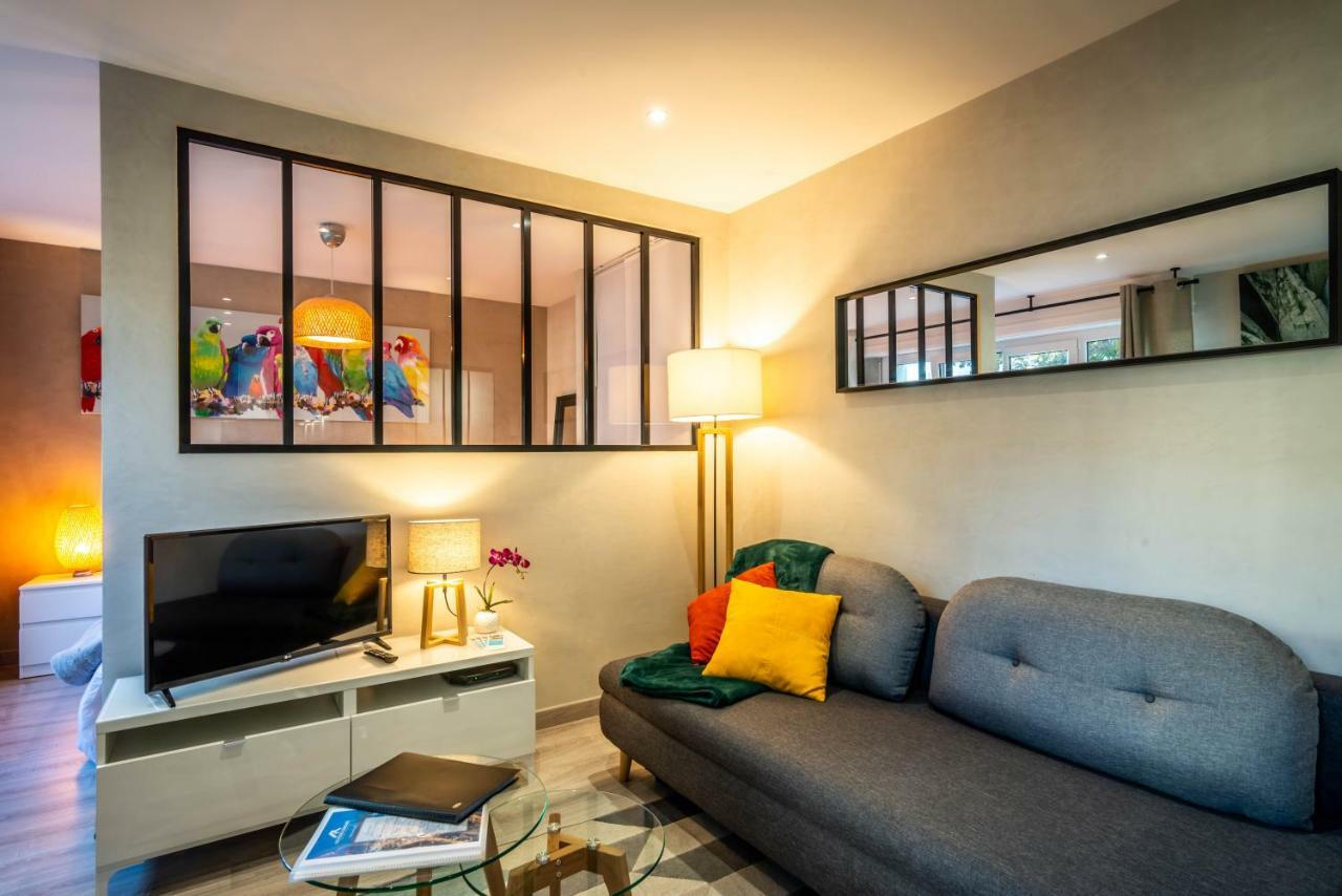 LE CHATELET- Parking Gratuit - Cosy et Design - à 10 mn de Geneve Annemasse Buitenkant foto